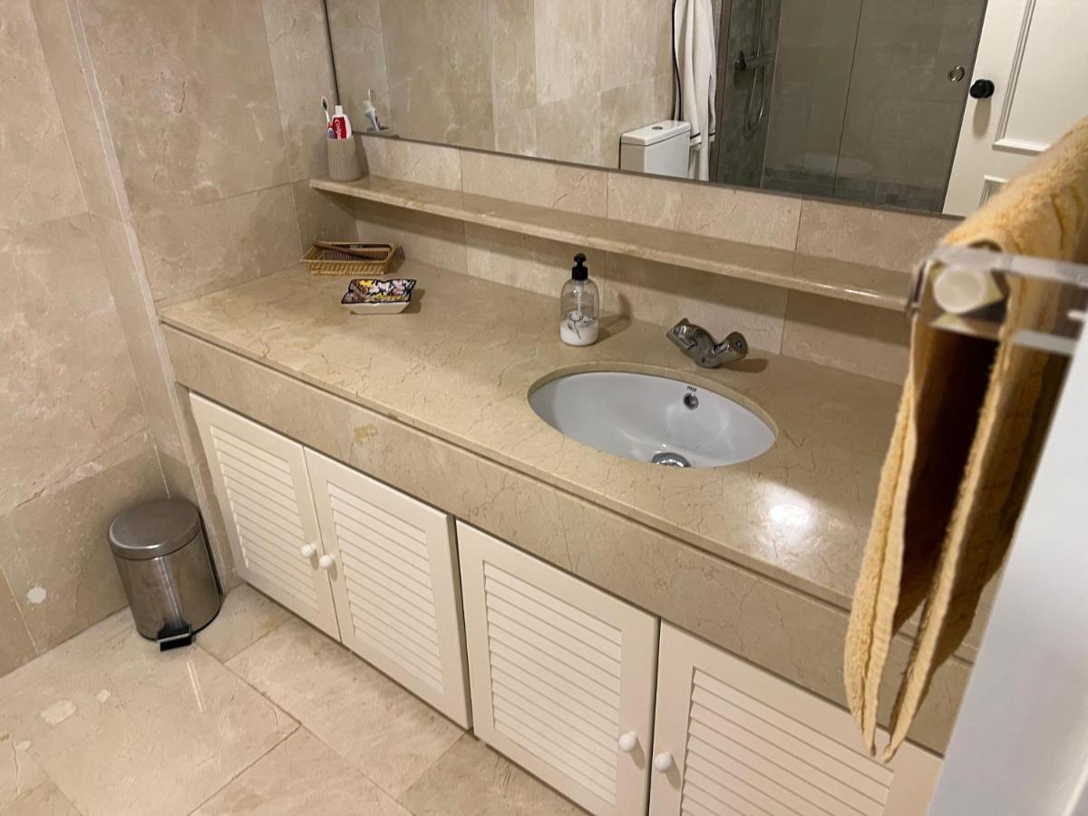 Apartamento Puerto Sotogrande Marina Bagian luar foto
